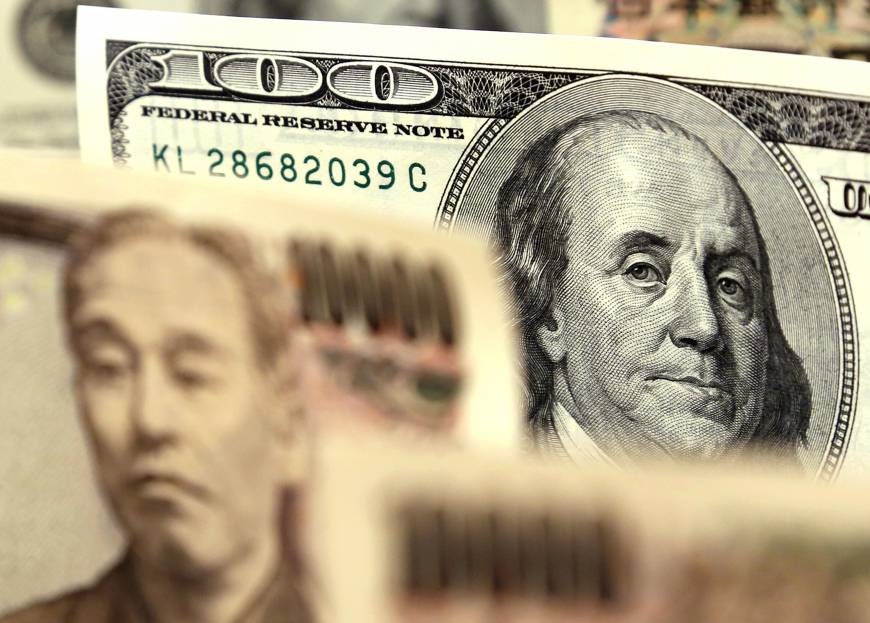 A close-up of US dollar and Japanese yen banknotes, highlighting forex exchange.